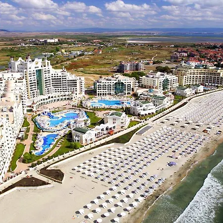 Private Apartment At Sunset Resort Pomorie *